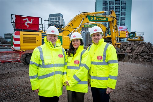 Chief Minister Howard Quayle MHK, Lynnie Hinnigan and Steve Rotheram liverpool link